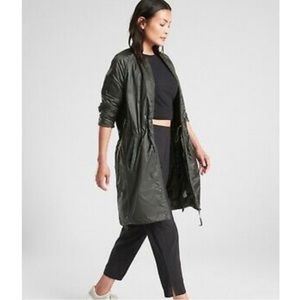 ATHLETA Summit Primaloft Shell Adjustable Coat